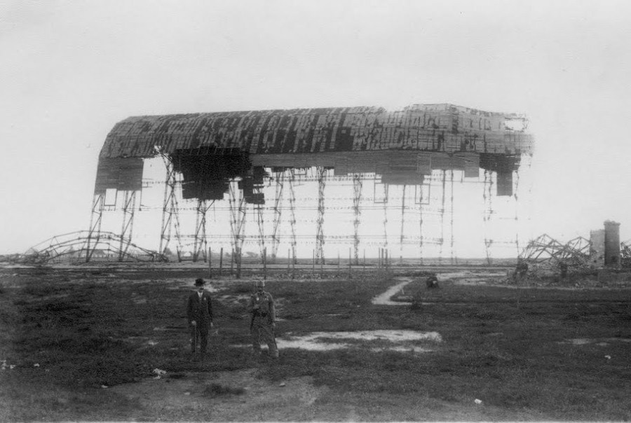 Залишки російського ангару на Левандівському летовищу. Фото 1915 року