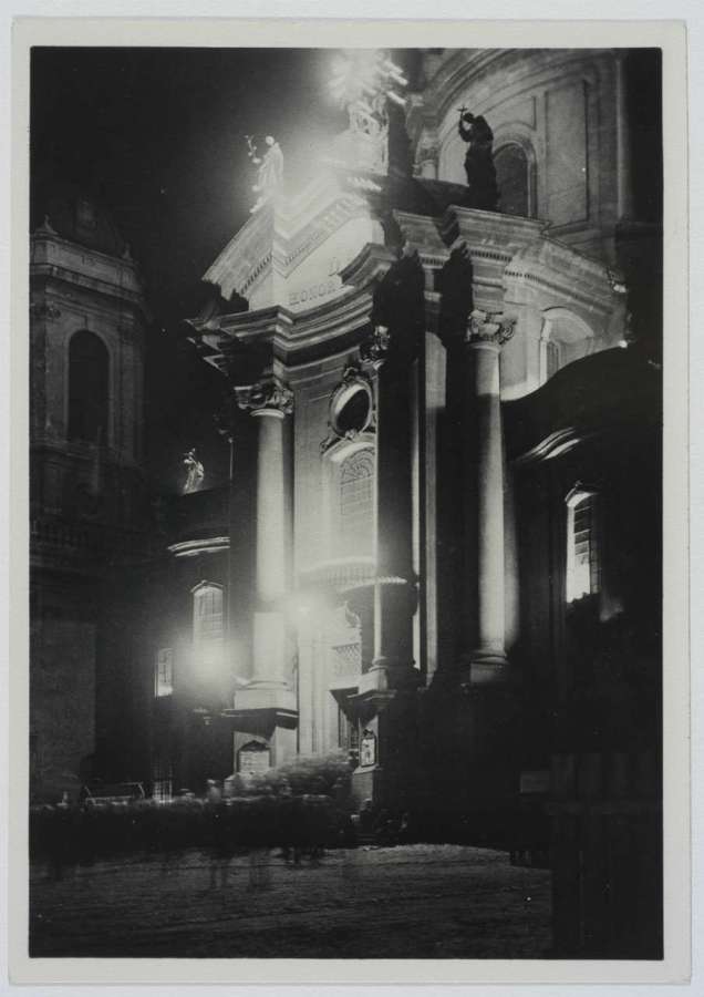 Ілюмінація Домініканського костелу, 1930 – ті рр.