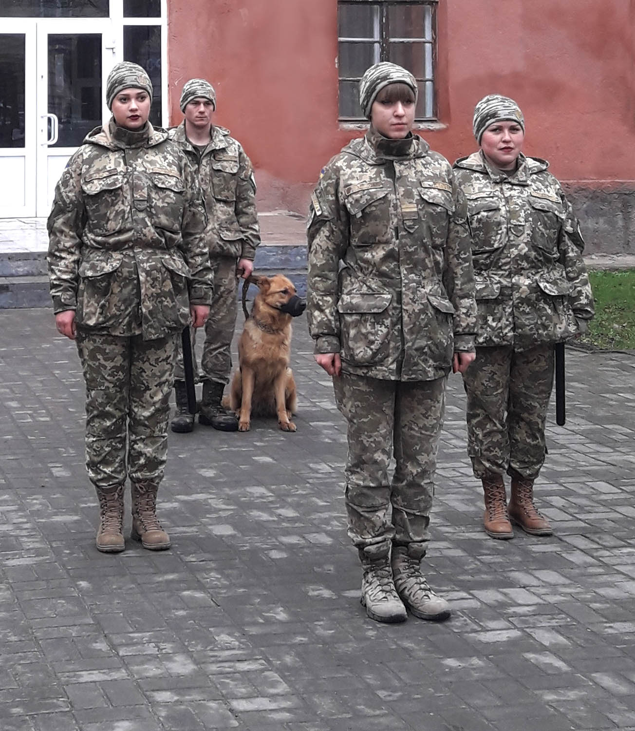 На вулиці Львова вийшли змішані патрулі ВСП
