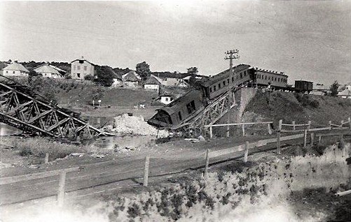 Львів, 1941 рік, зірваний залізничний міст
