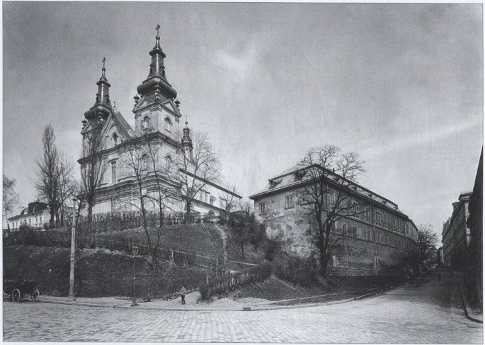 Невідомий фотограф Монастир кармелітів босих і костел св. Михайла Архангела Львів, близько 1912 року