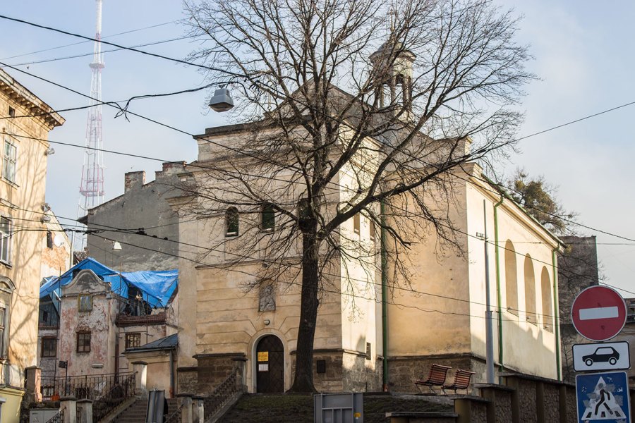 Давній костел Марії Сніжної, нині Церква Матері Божої Неустанної Помочі у Львові, 2015 рік