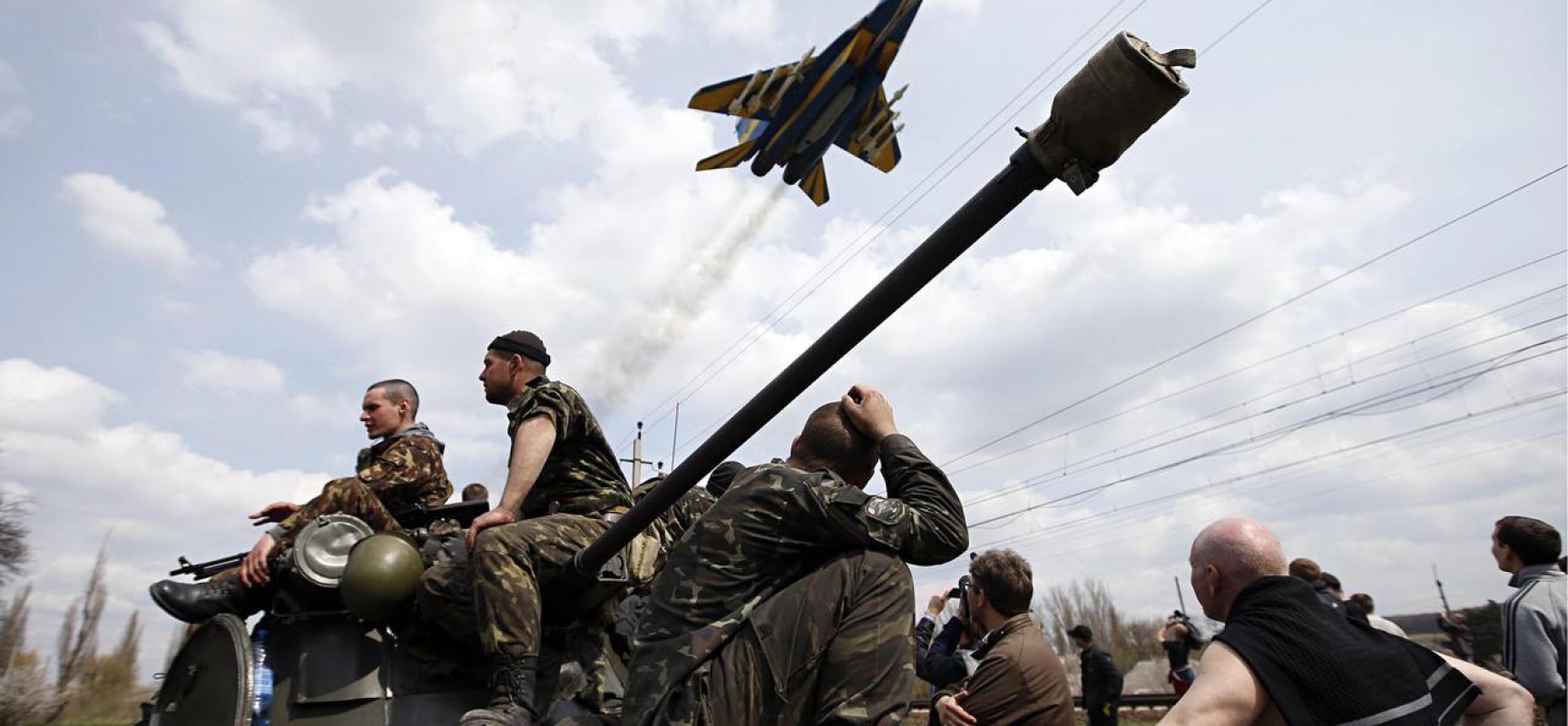 воєнний військовий стан в АТО на Донбасі