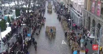 Марш зсу у центрі Львова з висоти