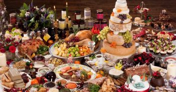 їжа святковий стіл на галичині