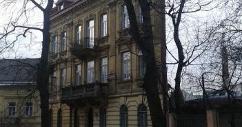 Короленка 8