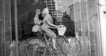 Львів, вітрина магазину, 1964 рік