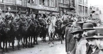 Перший патруль козаків РІА на пл. Ринок, 3 вересня 1914 р.