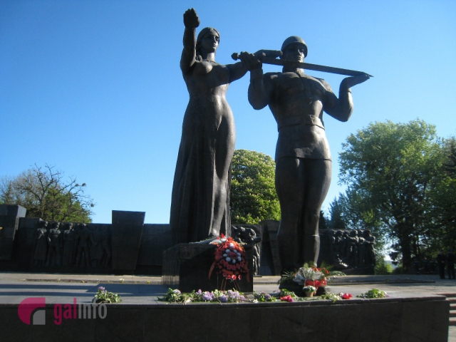 Монумент Слави у Львові