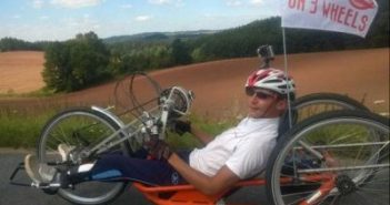 Відчайдушна історія хлопця з ДЦП, який підкорив Європу