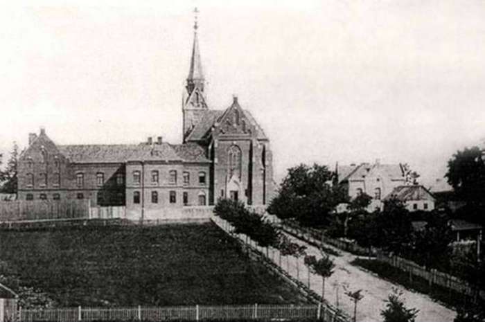 Вигляд на храм від вул. Іссаковича (нин.Горбачевського). Кінець XIX ст.