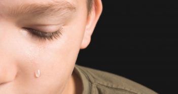 матір продала дитину