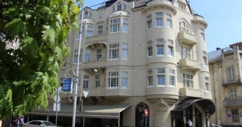 Будівля де до II Світової війни знаходилась “Шкотська”. Фото 2015 року