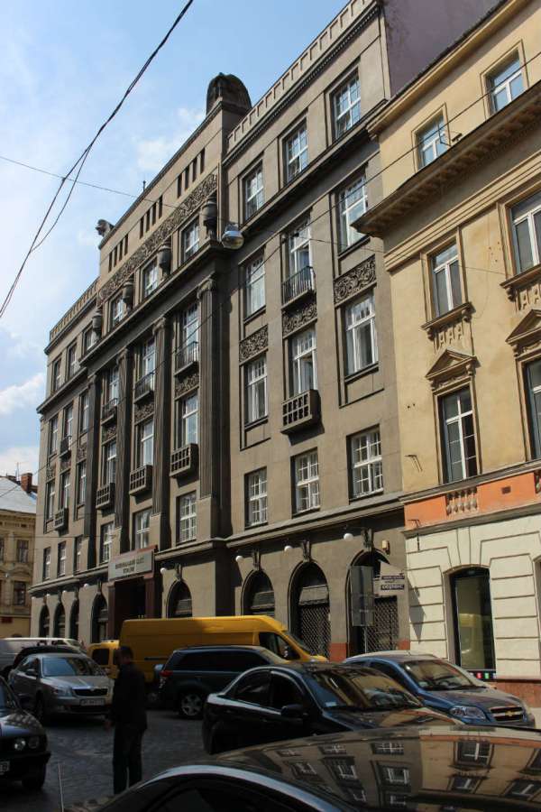 Нинішня будівля НБУ на вулиці Коперника. Фото 2015 року