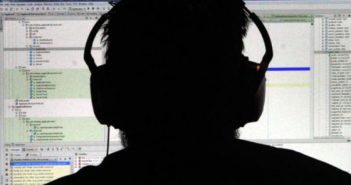 прослуховування