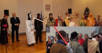 На спині одного з персонажів вертепу видно напис польською мовою «zyd na prezydenta», що в перекладі на українську означає «єврей іде в президенти»/фото зі сторінки Олега Вишнякова