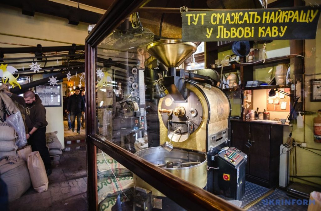 Апарат для смаження кави у “Львівській копальні кави”