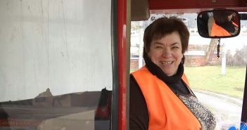 Відеоблогерка-водійка трамваю зі Львова мріє про срібну кнопку від Youtube
