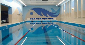 Центр водного відпочинку “Дельфін”.