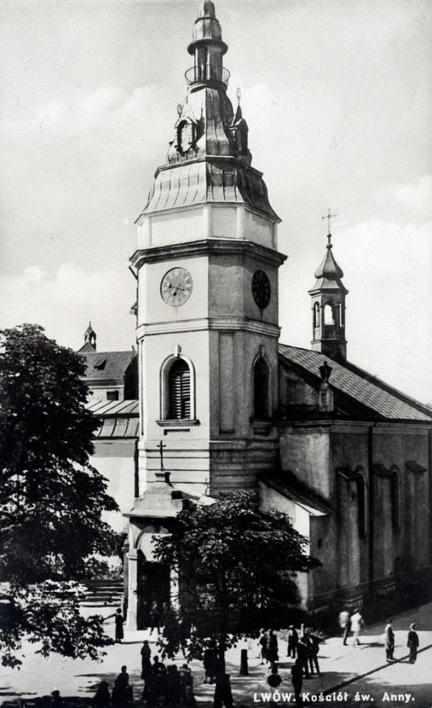 Годинник на вежі церкви Св. Анни у Львові