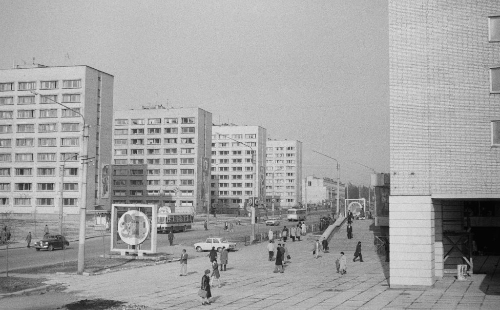 Новобудови на вул. Володимира Великого. Фото 1970-х рр.