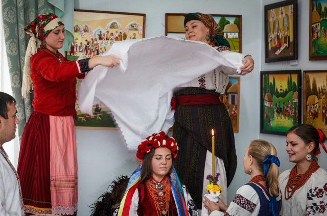 Весілля по-українськи: