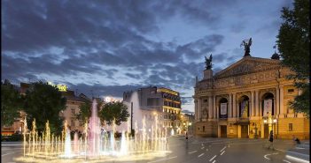 Перед Оперним буде сухий фонтан. Візуалізація