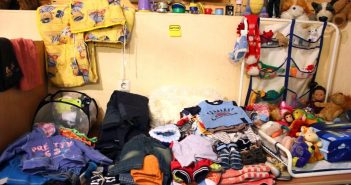 Допоможи потребуючому: куди у Львові можна принести непотрібний одяг та взуття коробка з речима одягом непотрібні речі