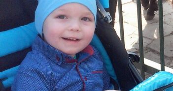 У трирічного хлопчика зі Львівщини енцефаліт: дитина мучиться від судом і потребує допомоги