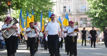 У Львові українці з поляками відзначили День Конституції Польщі