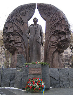 Пам'ятник Георгію Гонгадзе у Києві