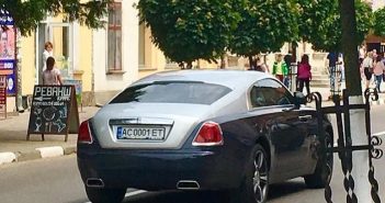 Rolls-Royce Wraith Марії Заброварної у травні сфотографували на вулицях Стрия