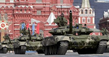 танки росія парад війна зброя