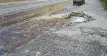У Львові на вулиці, яку відремонтували за 86 мільйонів грн, утворилось провалля