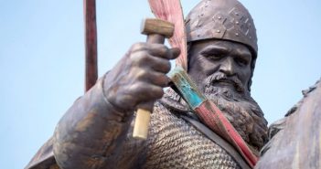 Пам’ятник Іллі Муромцю