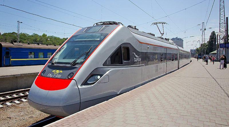швидкісний електропоїзд електропотяг ЕКр1 «Тарпан» потяг укрзалізниця
