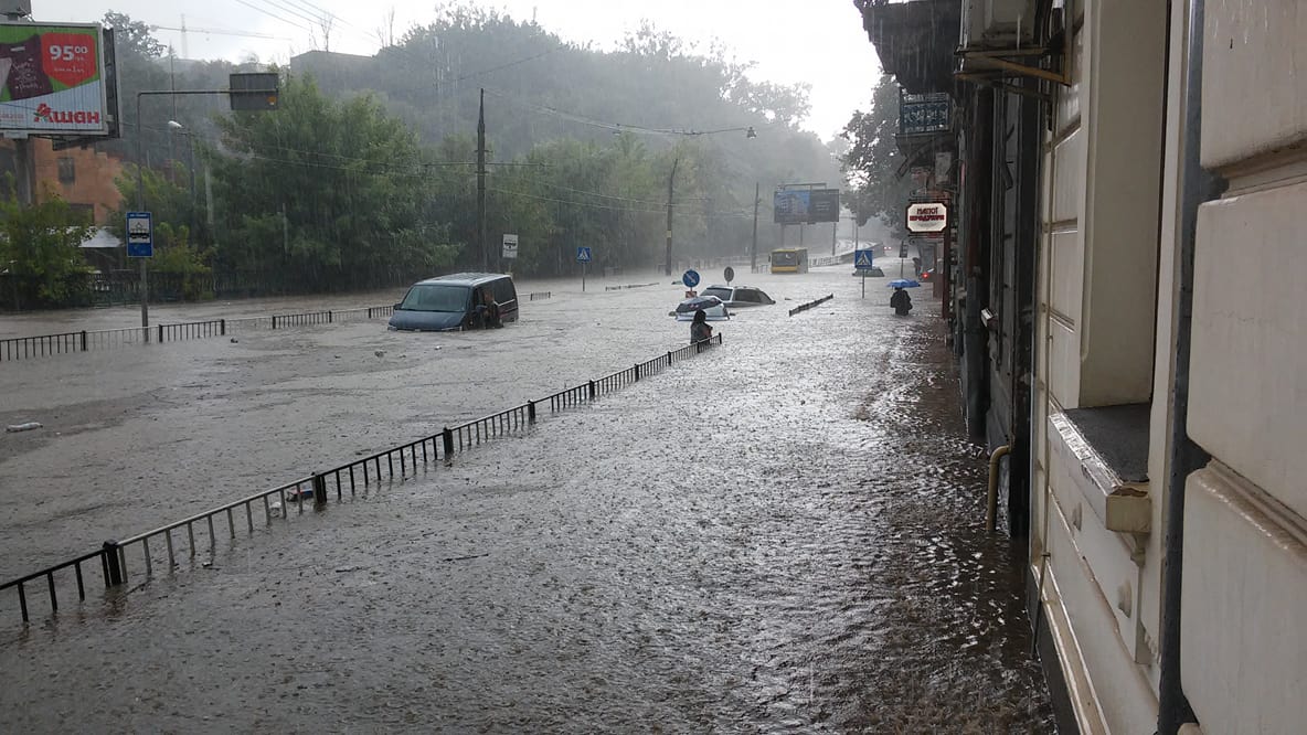 За день у Львові випала третина місячної норми опадів