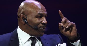 Тайсон назвав Ломаченка найкращим боксером сучасності