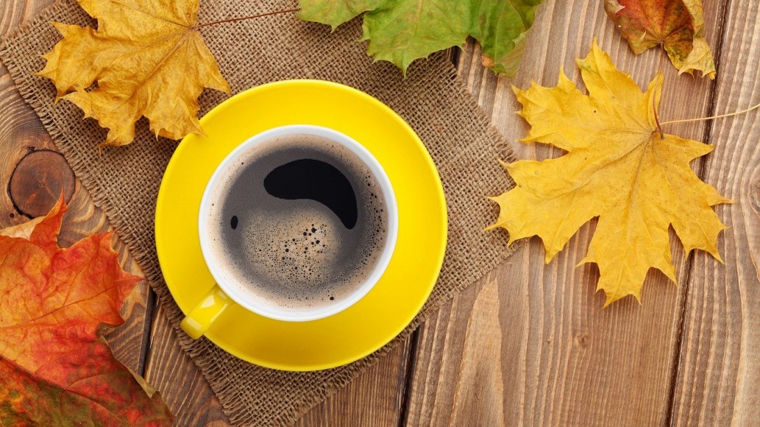 кава осінь жовтень листопад