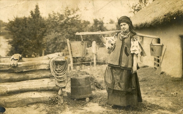 Красива нація: Як виглядали українки 100 років тому (фото)
