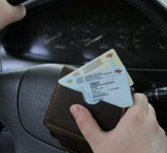 Нелегальний «офіс» з видачі водійських посвідчень викрила Нацполіція у Львові