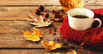 осінь кава листя опале жовтень листопад шарф