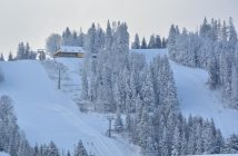 Гірськолижний курорт «Плай» розташований біля села Плав’є на півдні Львівської області.