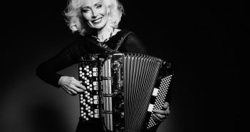 Лариса Михальцова