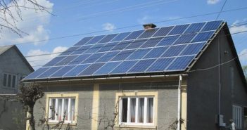 Українець збудував домашню сонячну електростанцію