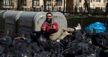 Всесвітньо відомий челендж з прибирання #trashtag добрався до Львова: фото та відео
