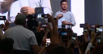 Львів’янин скаржитиметься в Адміністрацію президента на виступ Зеленського російською мовою