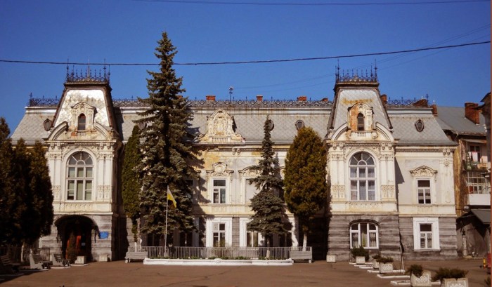 1849 р. маєток було збудовано на замовлення посла галицького сейму графа Костянтина Семенського