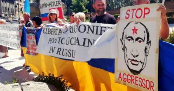 Українці в Італії влаштували протест проти візиту Путіна до Риму