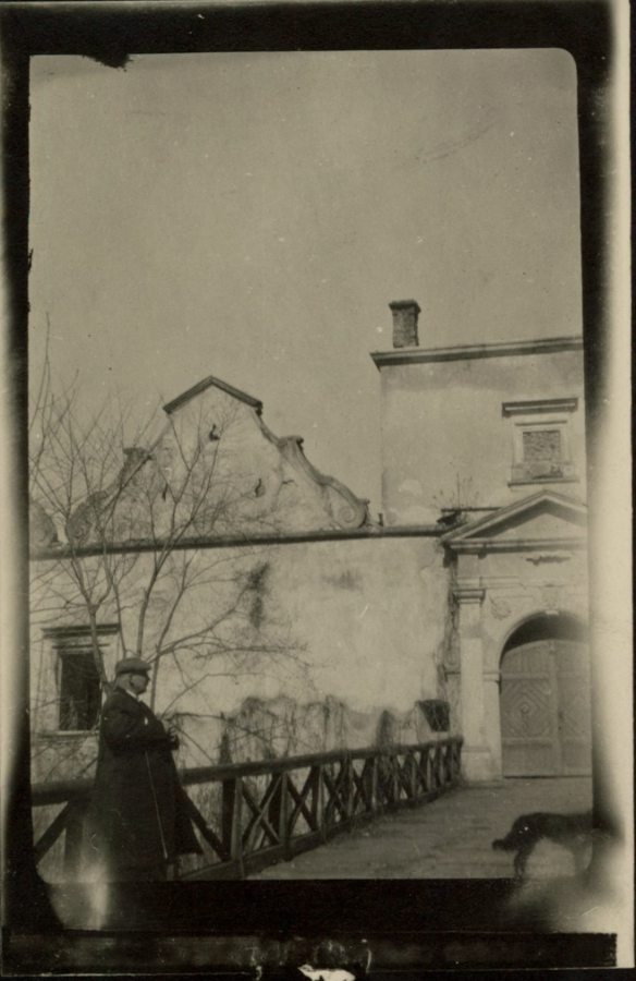 Місток Свірзького замку. Фото 1915 року